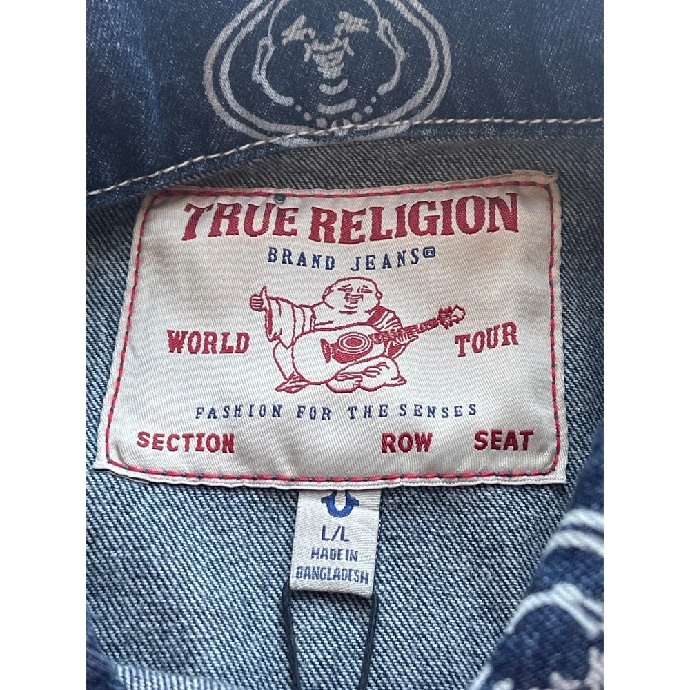 True Religion AOP Logo Denim Trucker Jacket Blue Jean‎ 700703 Mens L NWT
